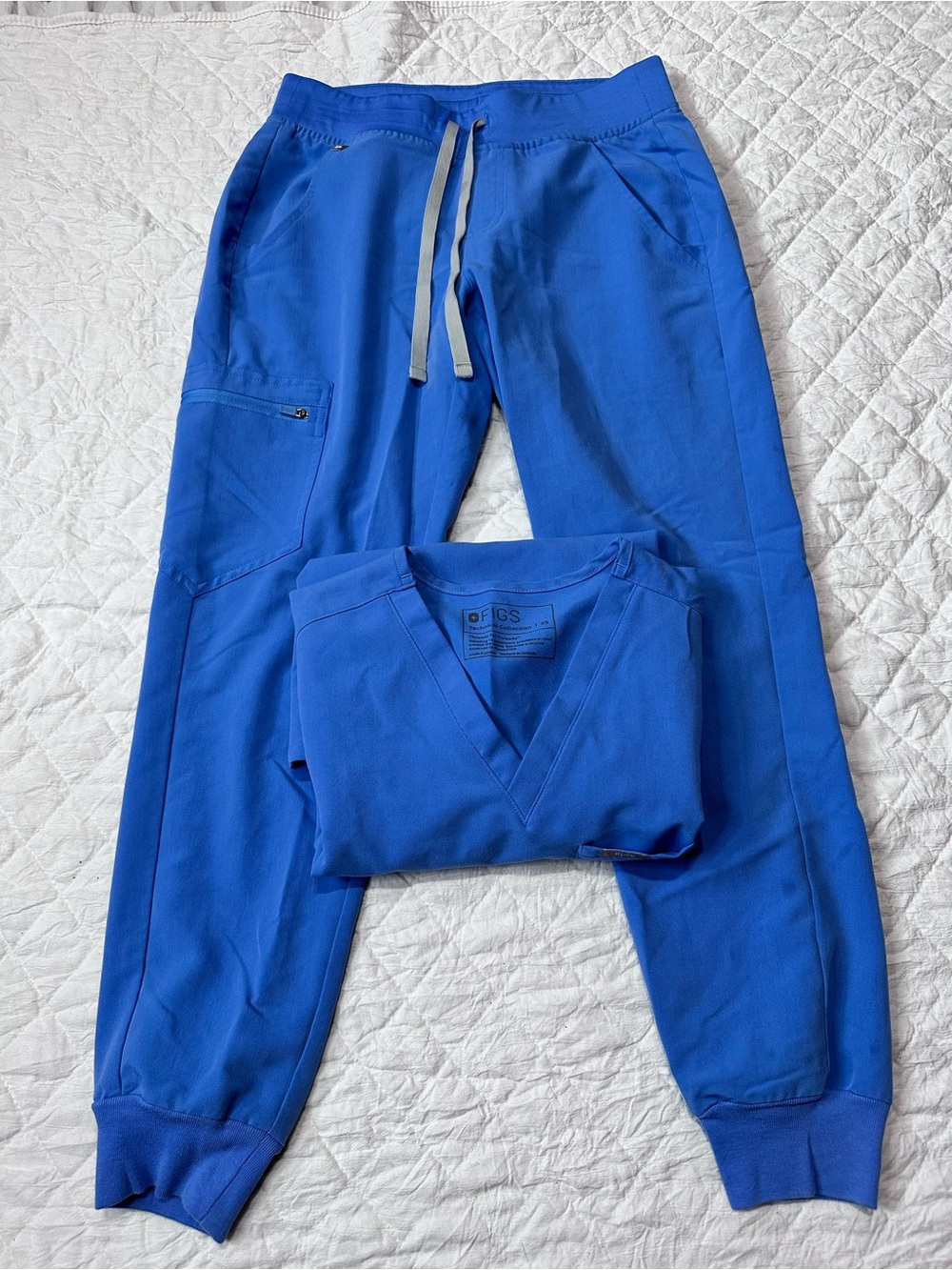 Figs Cobalt Blue Scrub Top and Jogger Set size XS